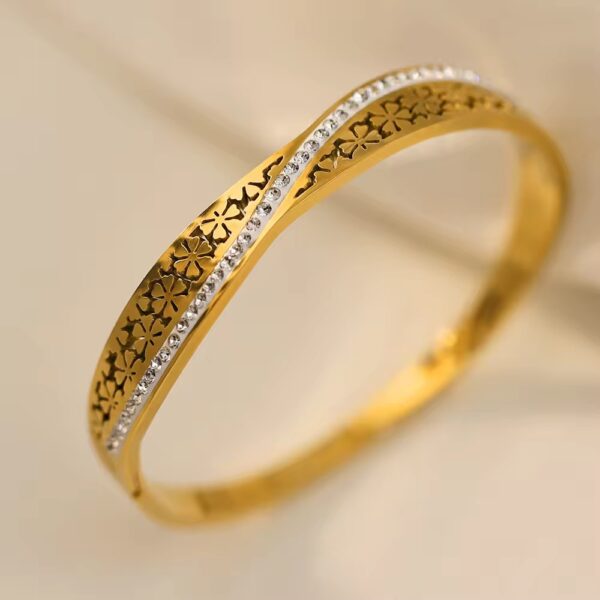 Imported Premium Bangle 33