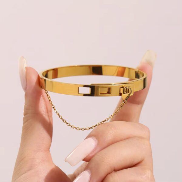 Bracelet 9