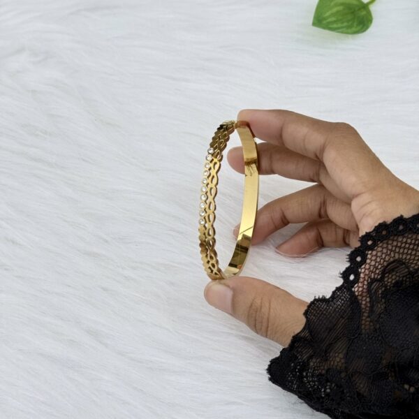 Imported Premium Bangle 23