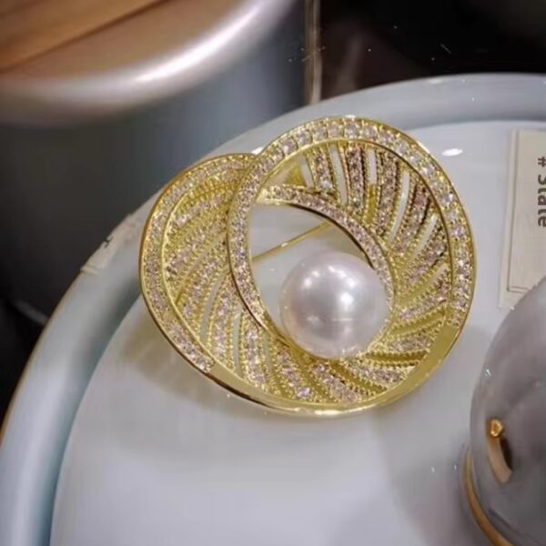 Brooch Or37